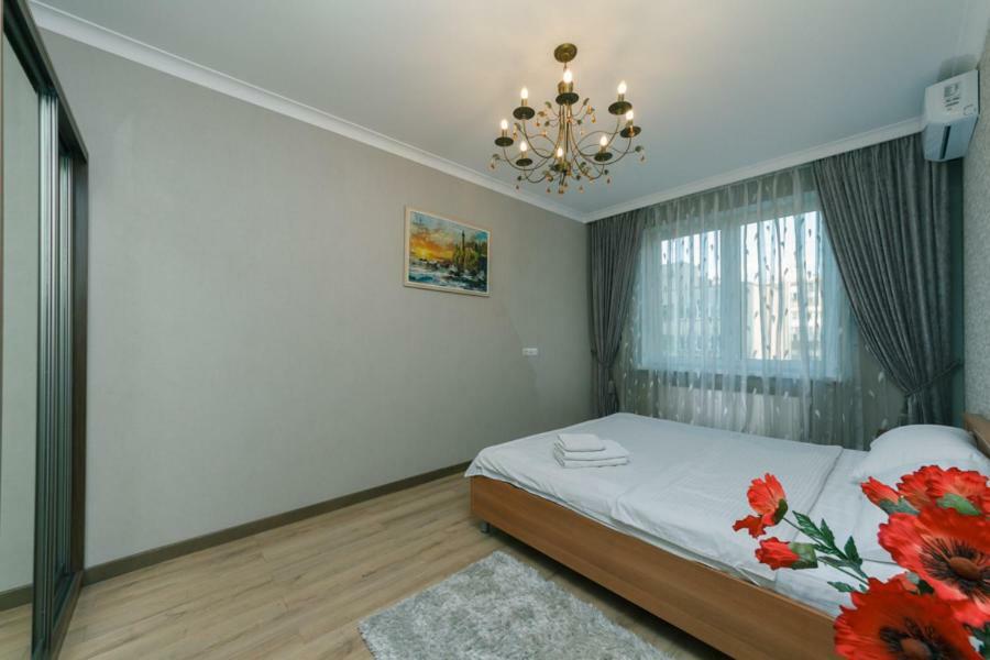 Apartmant In Kpi З Двома Спальнями Kiev Dış mekan fotoğraf